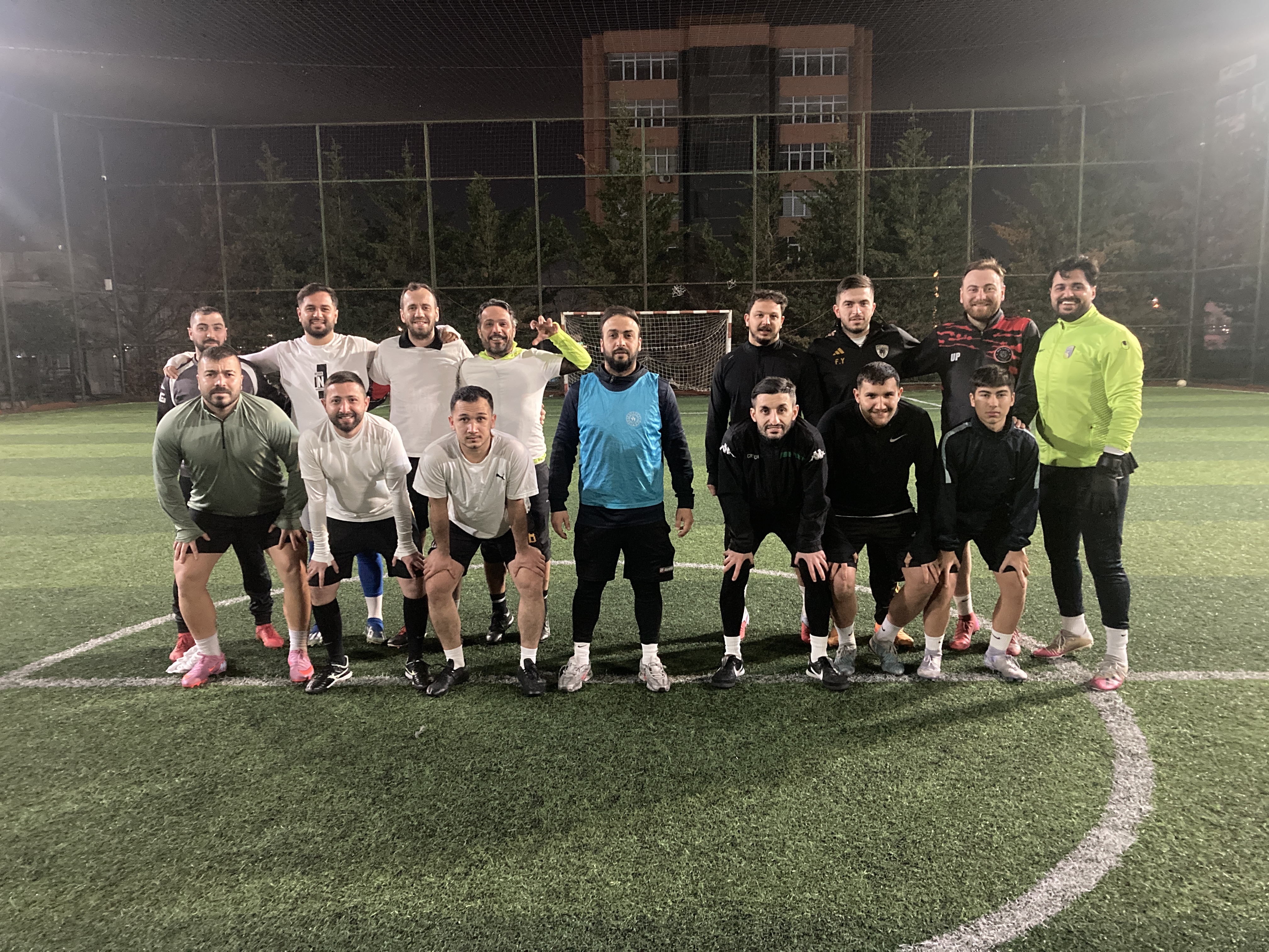 THE LEGENDS - LEGENDS 