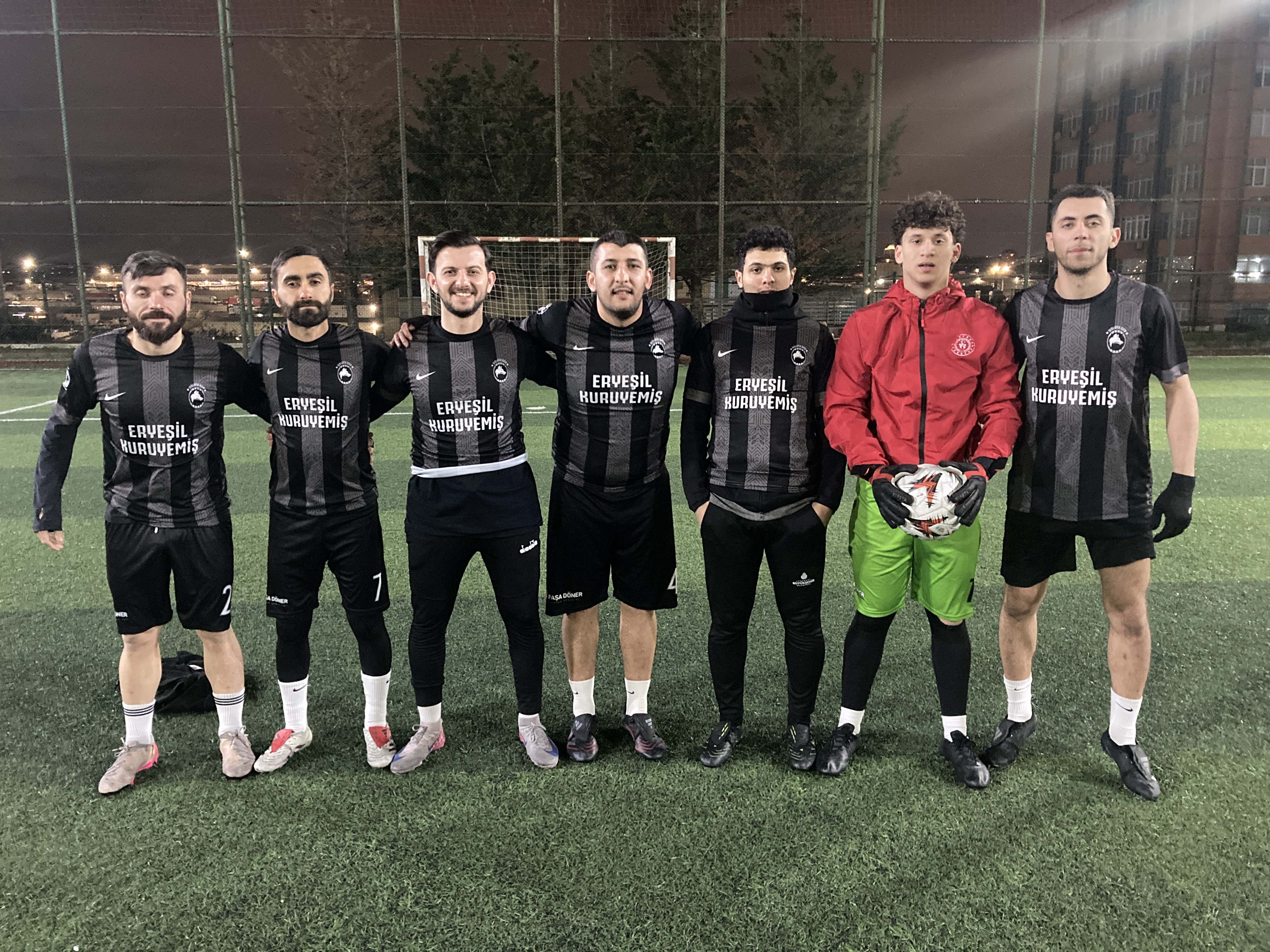 WOLVES C�TY - YALVA�LAR