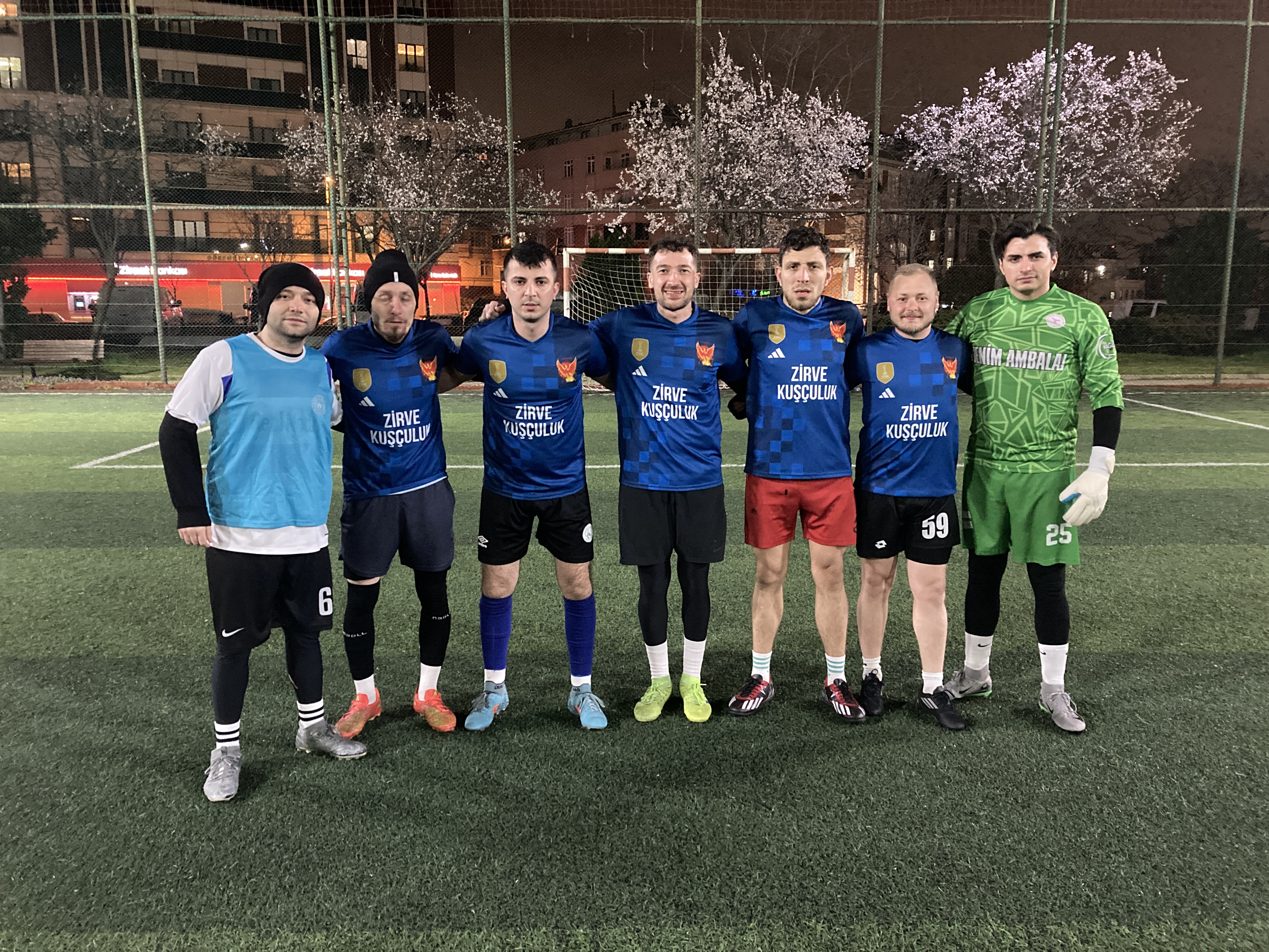 F�REB�RDS - KIRMIZI �EYTANLAR 