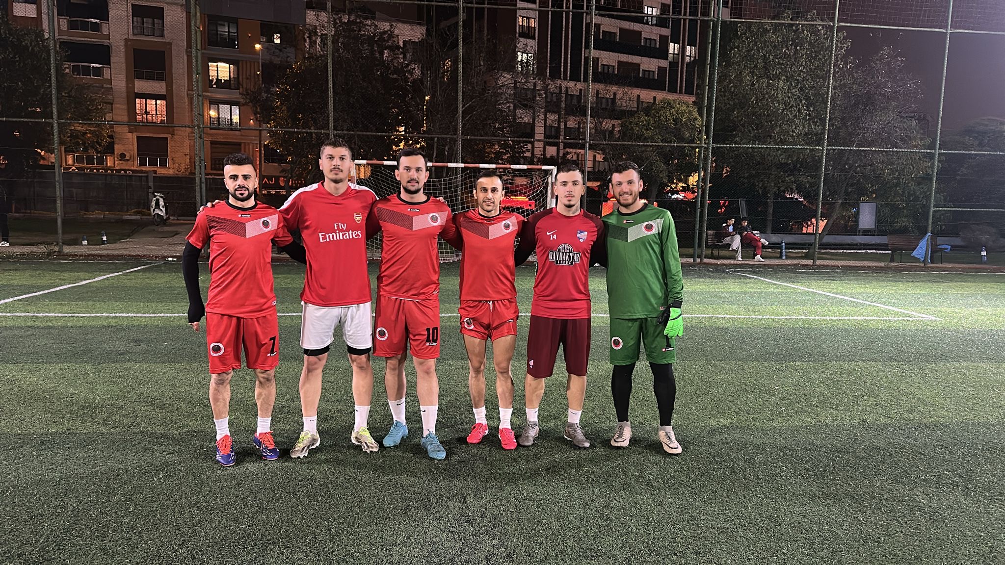 L�NA FC - PA�A JUN�ORS 